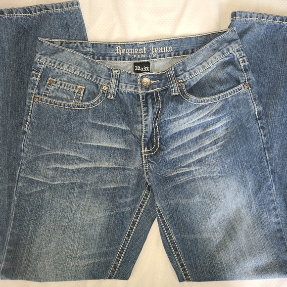 Request Jeans - Picture 2 of 5
